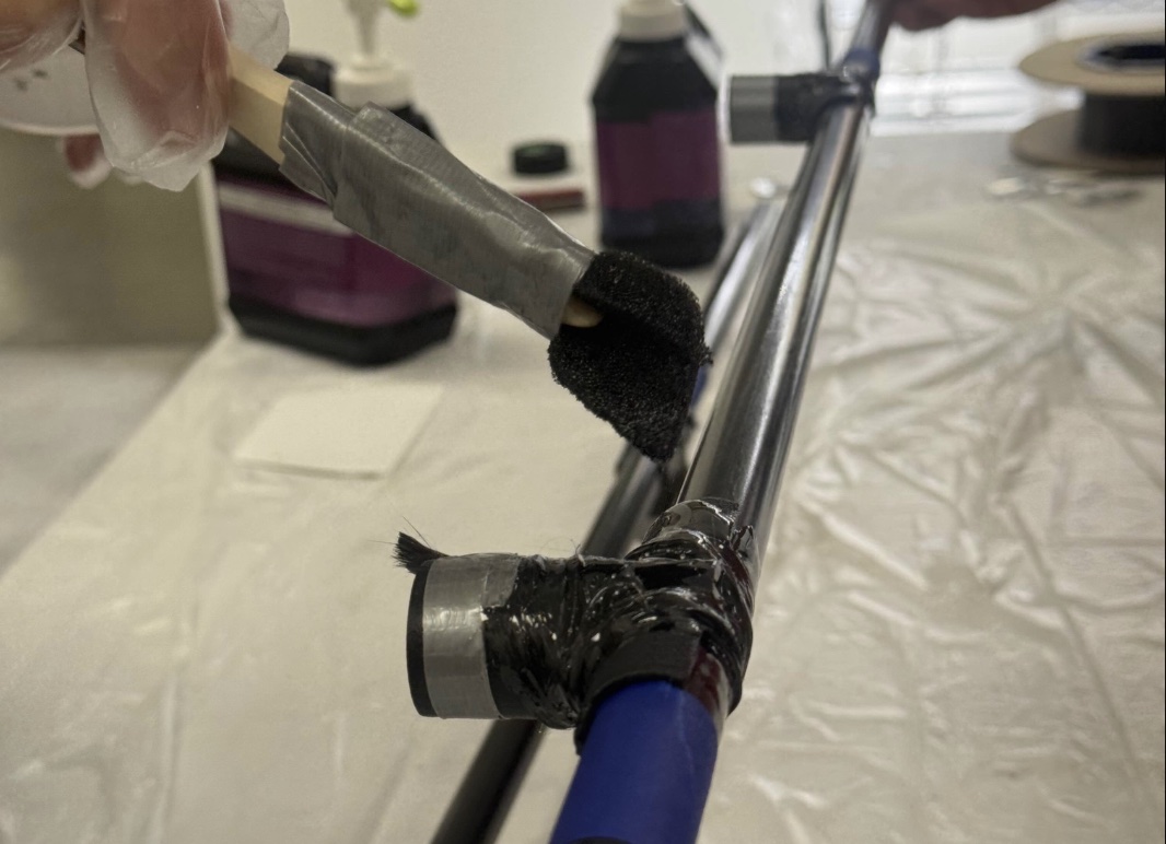 Assembling T-joints to the carbon fiber tubing